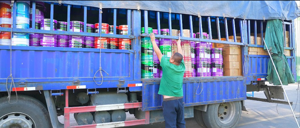 晨虹牌醇酸漆：非危貨，安心運輸，放心存儲