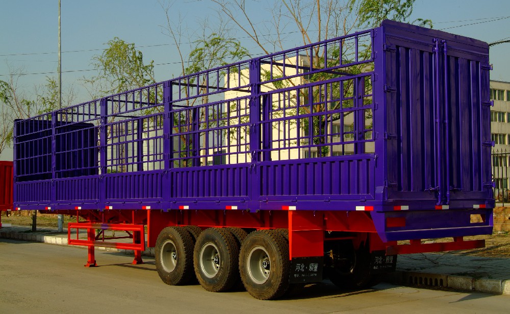 應(yīng)急救援車(chē)輛維護(hù)新選擇：醇酸專(zhuān)用汽車(chē)漆的優(yōu)勢(shì)與應(yīng)用