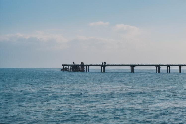 守護(hù)海洋的堅(jiān)韌外衣——醇酸清漆