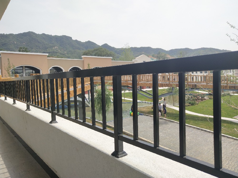 抵御嚴寒挑戰(zhàn)，晨虹醇酸防銹漆守護每一寸表面