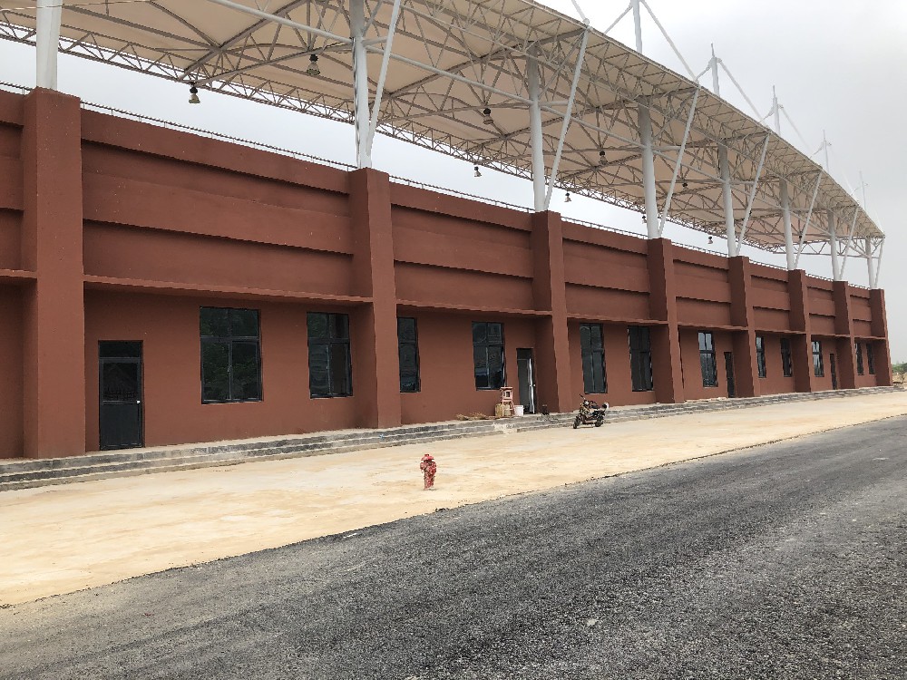 守護(hù)校園色彩，煥新學(xué)校風(fēng)貌的醇酸汽車(chē)漆方案