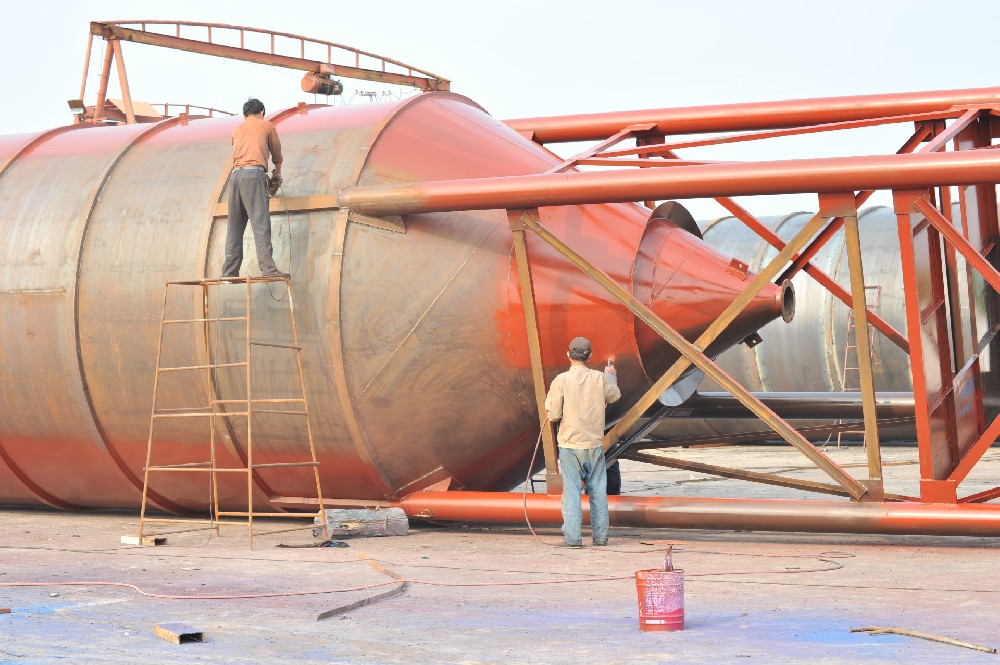 打造堅(jiān)固防護(hù)，選擇適合涂刷鐵的優(yōu)質(zhì)醇酸清漆