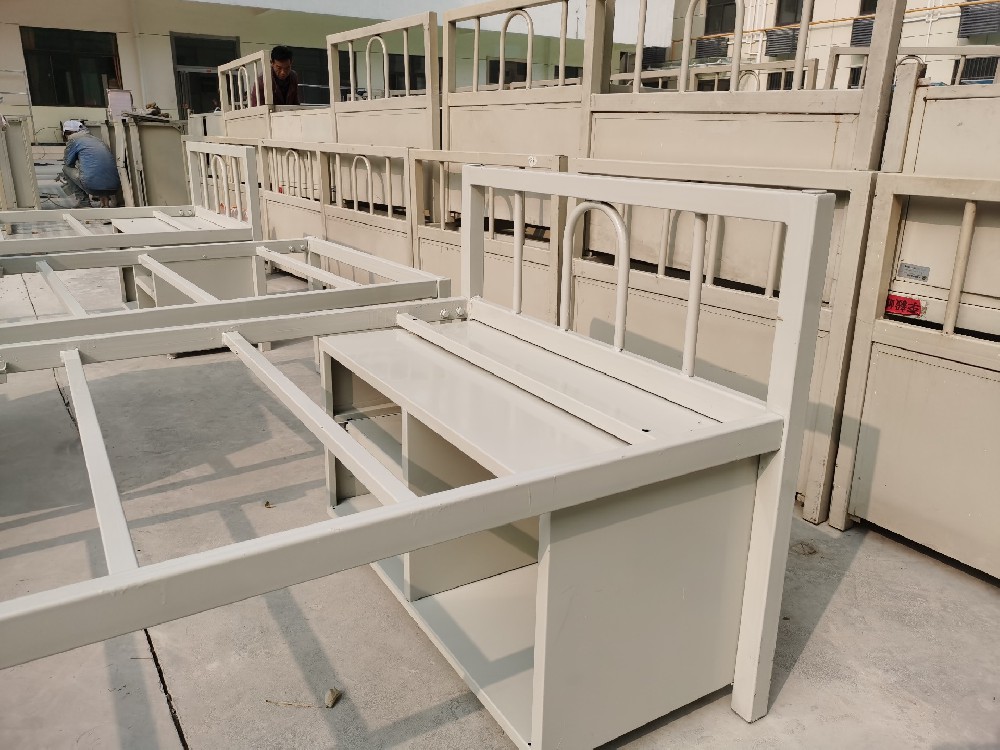 教學(xué)設(shè)備換新顏，晨虹醇酸面漆打造卓越學(xué)習(xí)環(huán)境