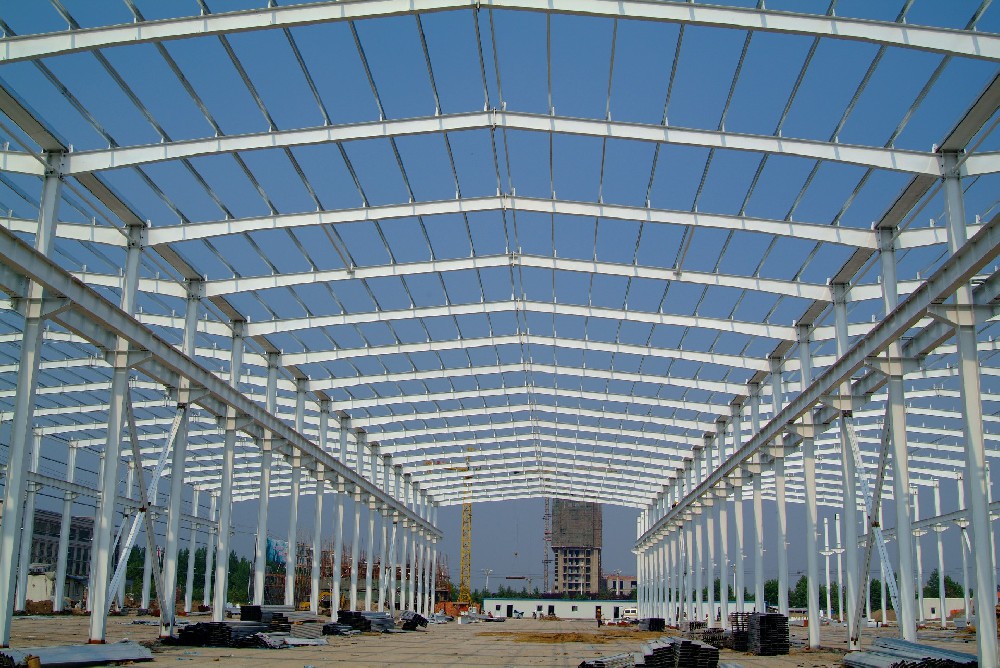 晨光初照，守護(hù)鋼結(jié)構(gòu)之美——探索高效外用漆解決方案