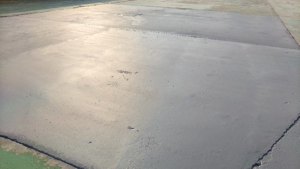 重塑水泥面，煥發(fā)新顏：專為刷新維護設(shè)計的醇酸改裝汽車漆方案