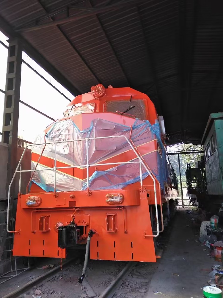 鐵路軌道煥新顏：晨虹醇酸底漆，筑基安全高效運行