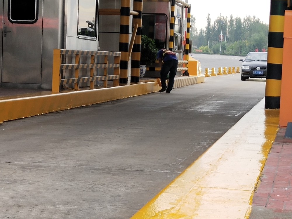 高速公路護(hù)欄的守護(hù)神：晨虹醇酸底漆，刷新安全與美觀并重